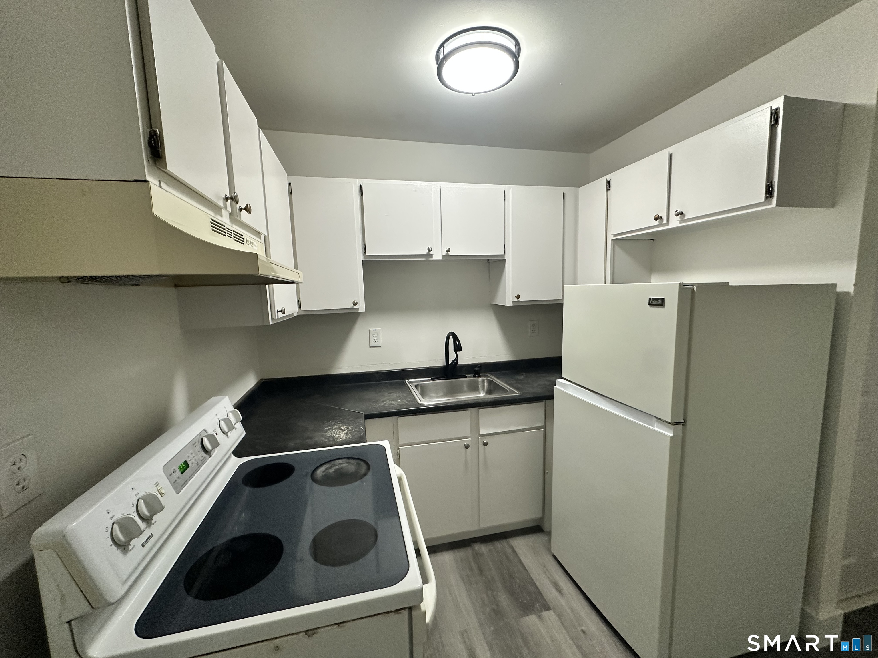 7 Prest Street New London CT 06320