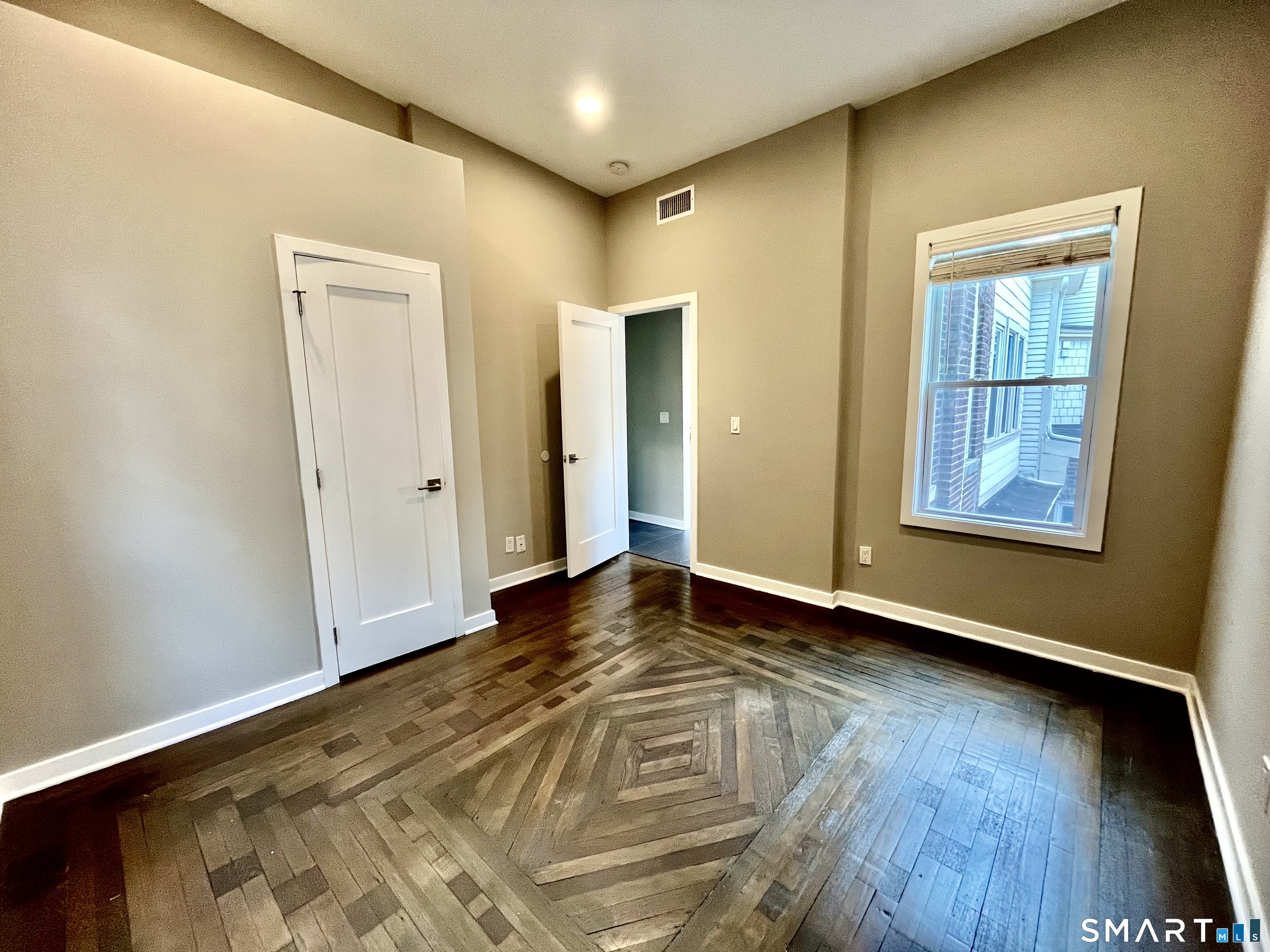 597 Chapel Street New Haven CT 06511
