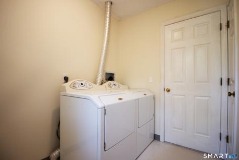 378 Meridian St Extension Groton CT 06340