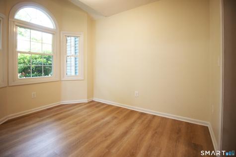 378 Meridian St Extension Groton CT 06340