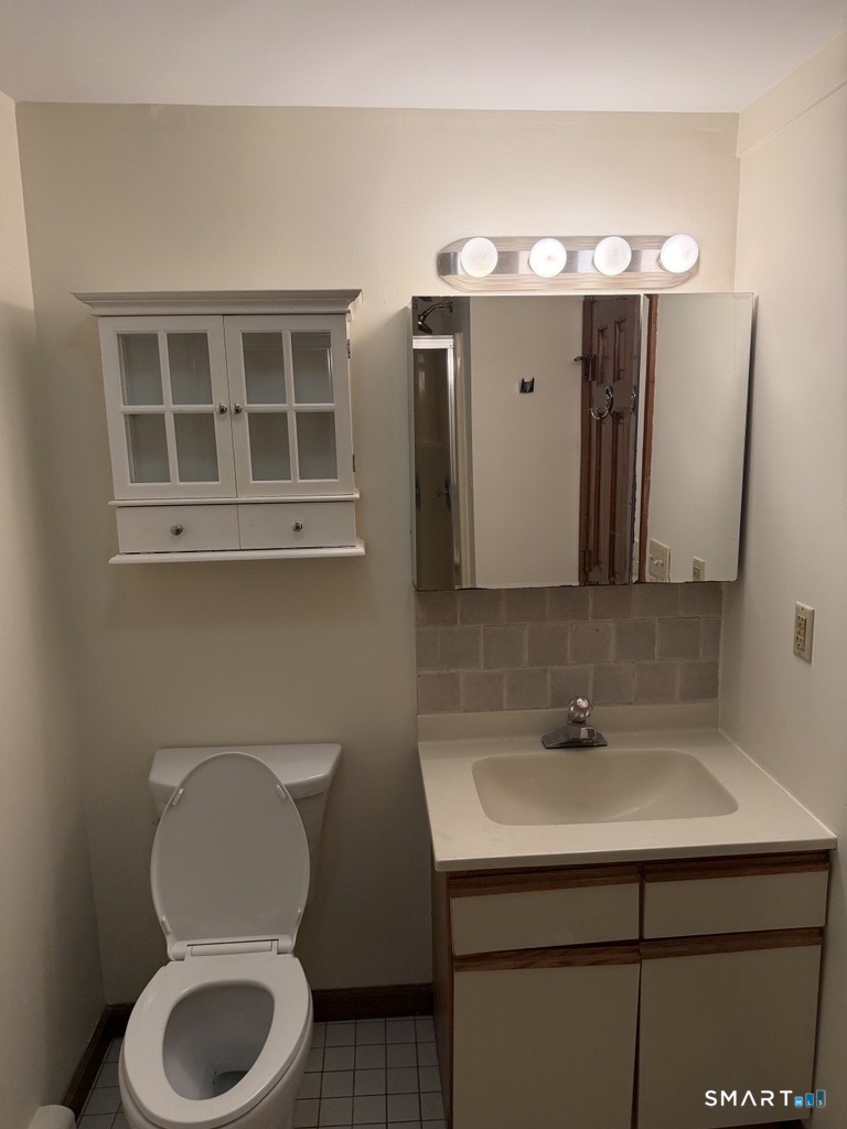174 Shore Road Clinton CT 06413