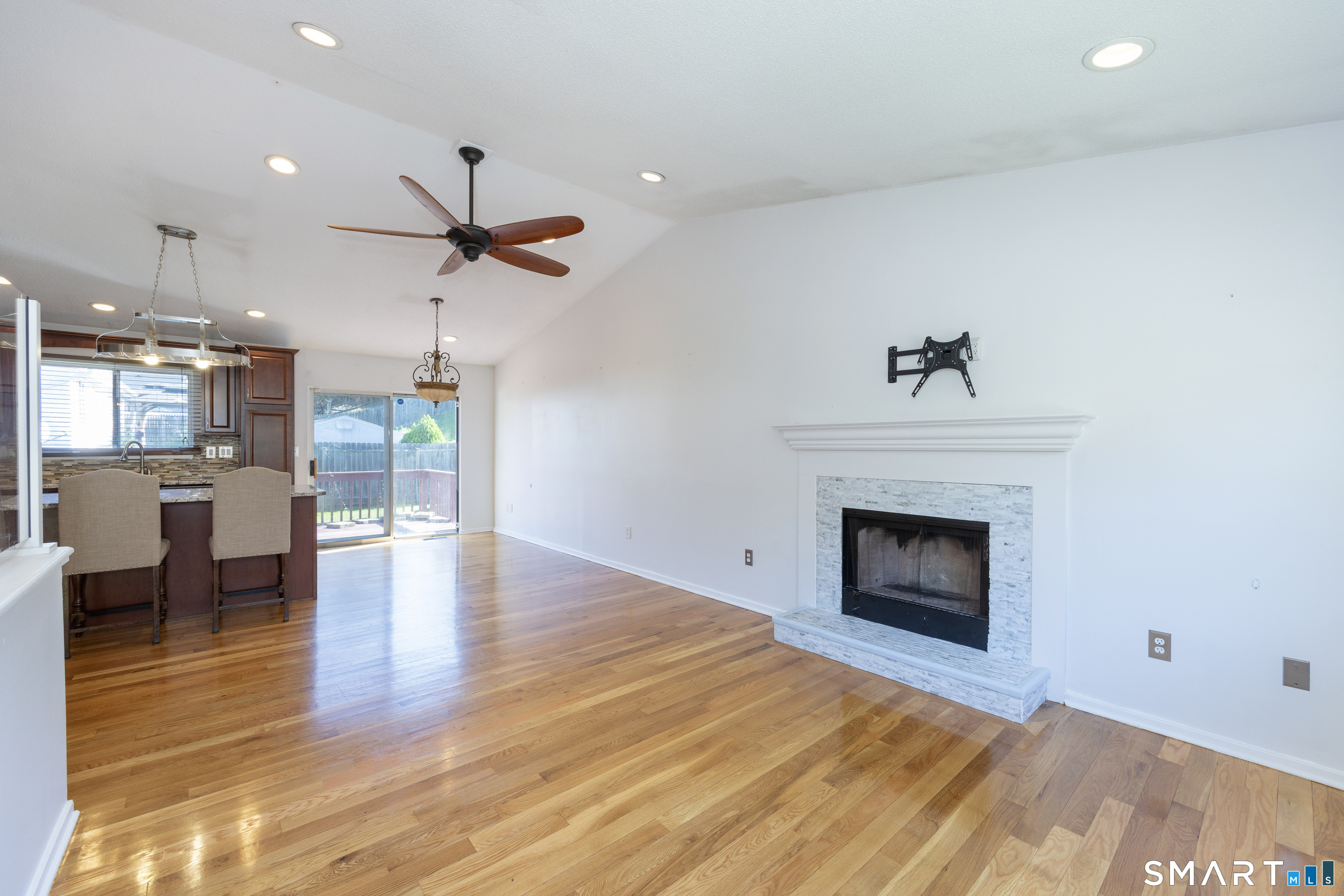 351 Bradley Street East Haven CT 06512