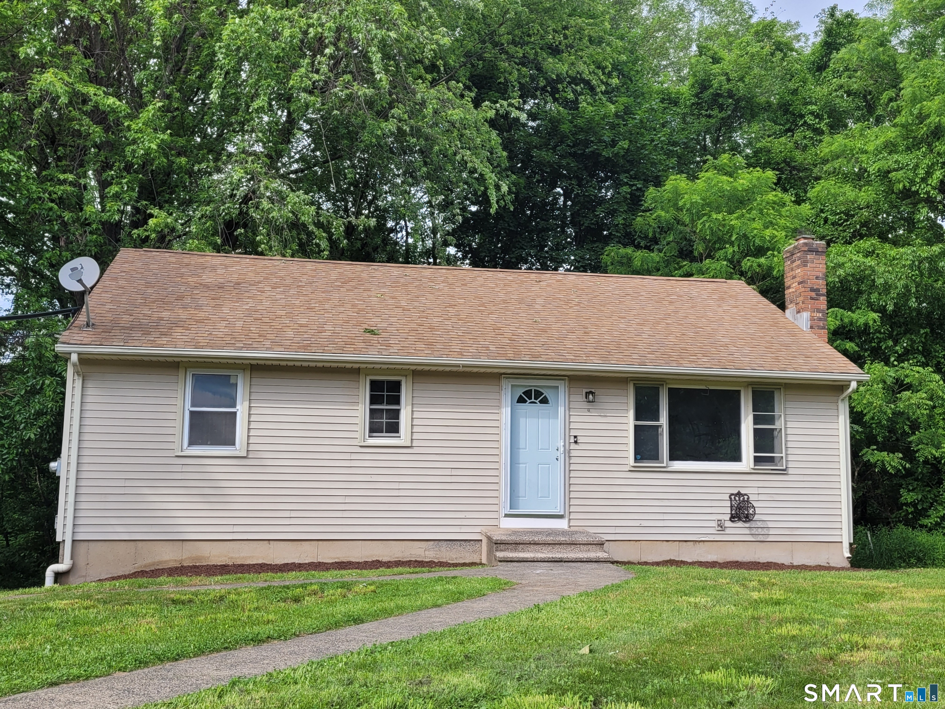 24 Macarthur Court Bristol CT 06010