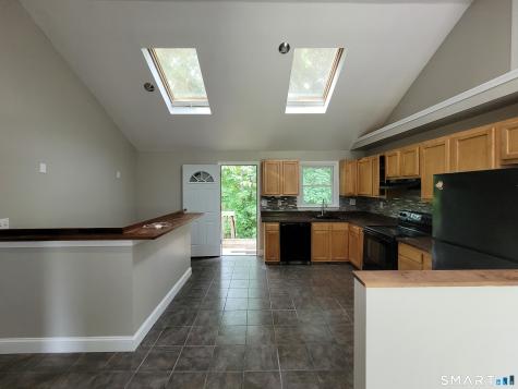 24 Macarthur Court Bristol CT 06010
