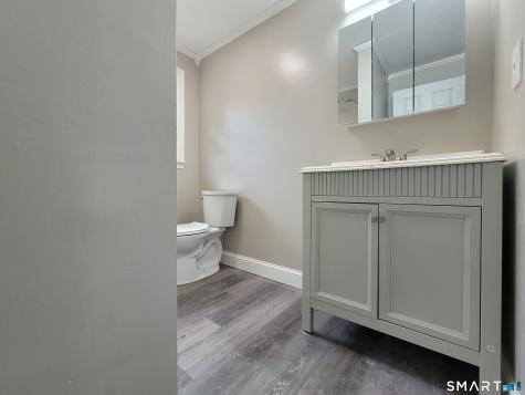 24 Macarthur Court Bristol CT 06010