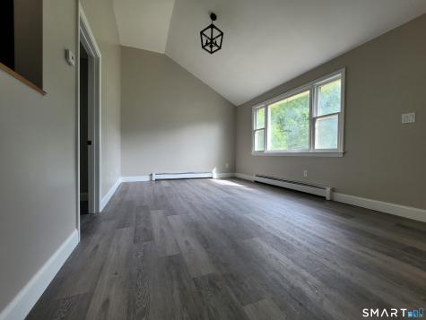 24 Macarthur Court Bristol CT 06010
