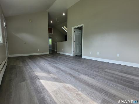 24 Macarthur Court Bristol CT 06010