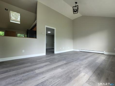 24 Macarthur Court Bristol CT 06010