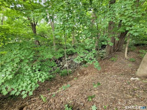 24 Macarthur Court Bristol CT 06010