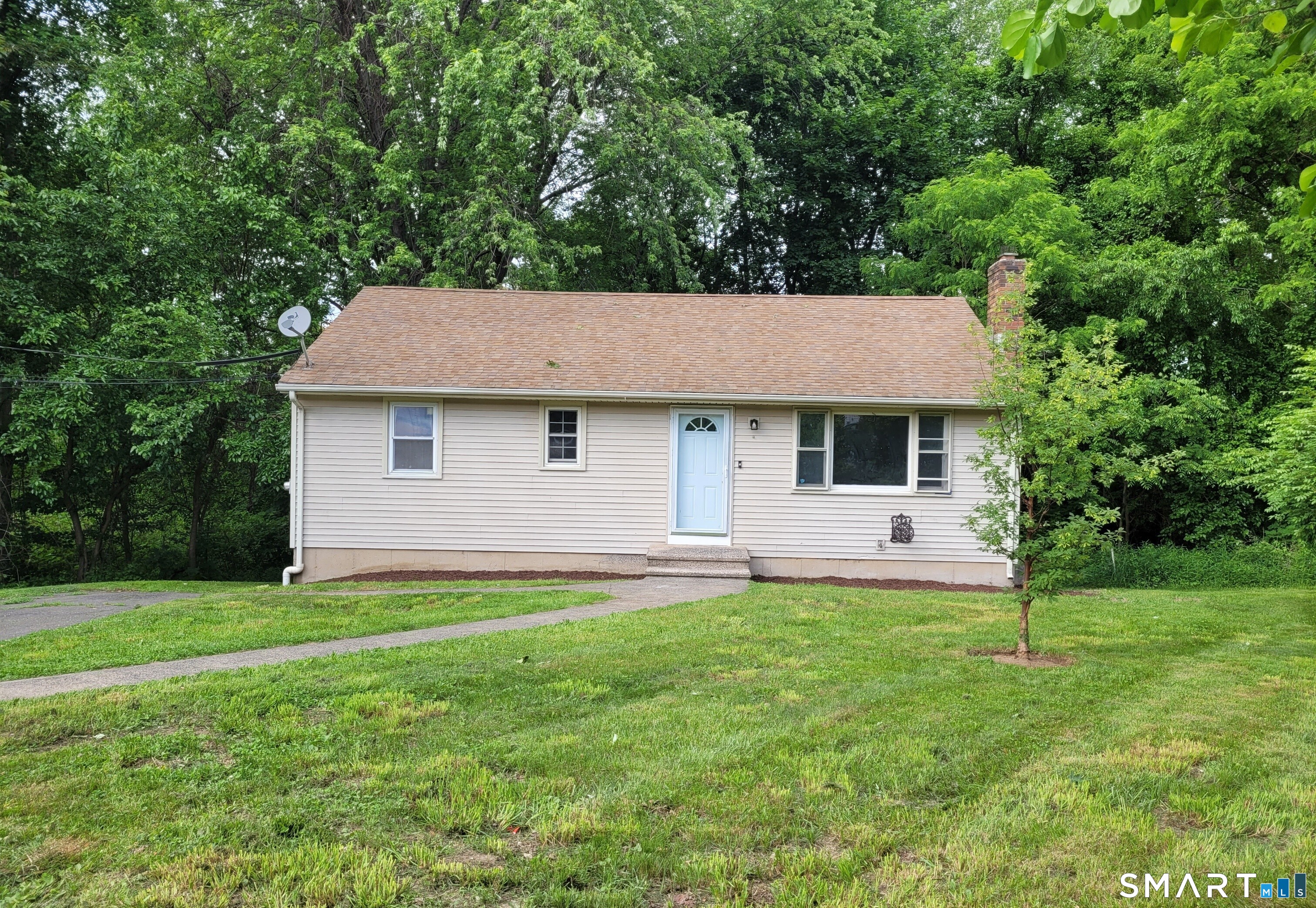 24 Macarthur Court Bristol CT 06010