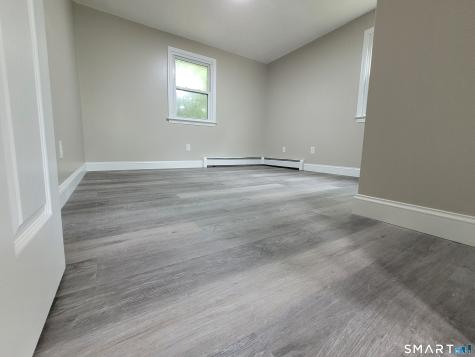24 Macarthur Court Bristol CT 06010