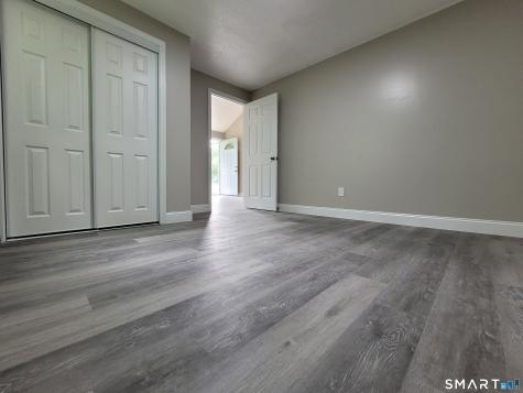 24 Macarthur Court Bristol CT 06010