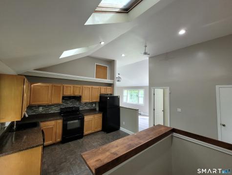 24 Macarthur Court Bristol CT 06010