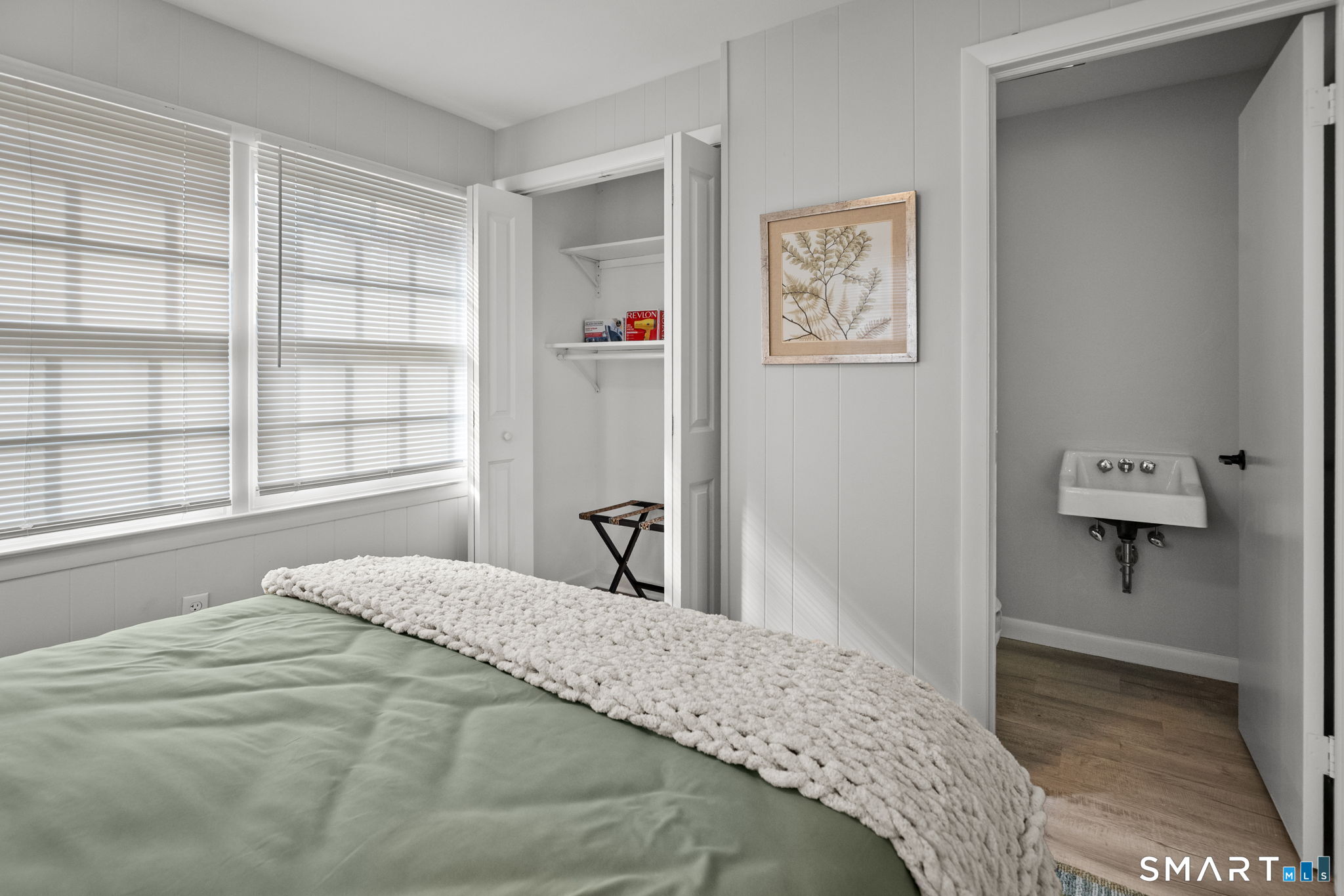 149 East Main Street Clinton CT 06413