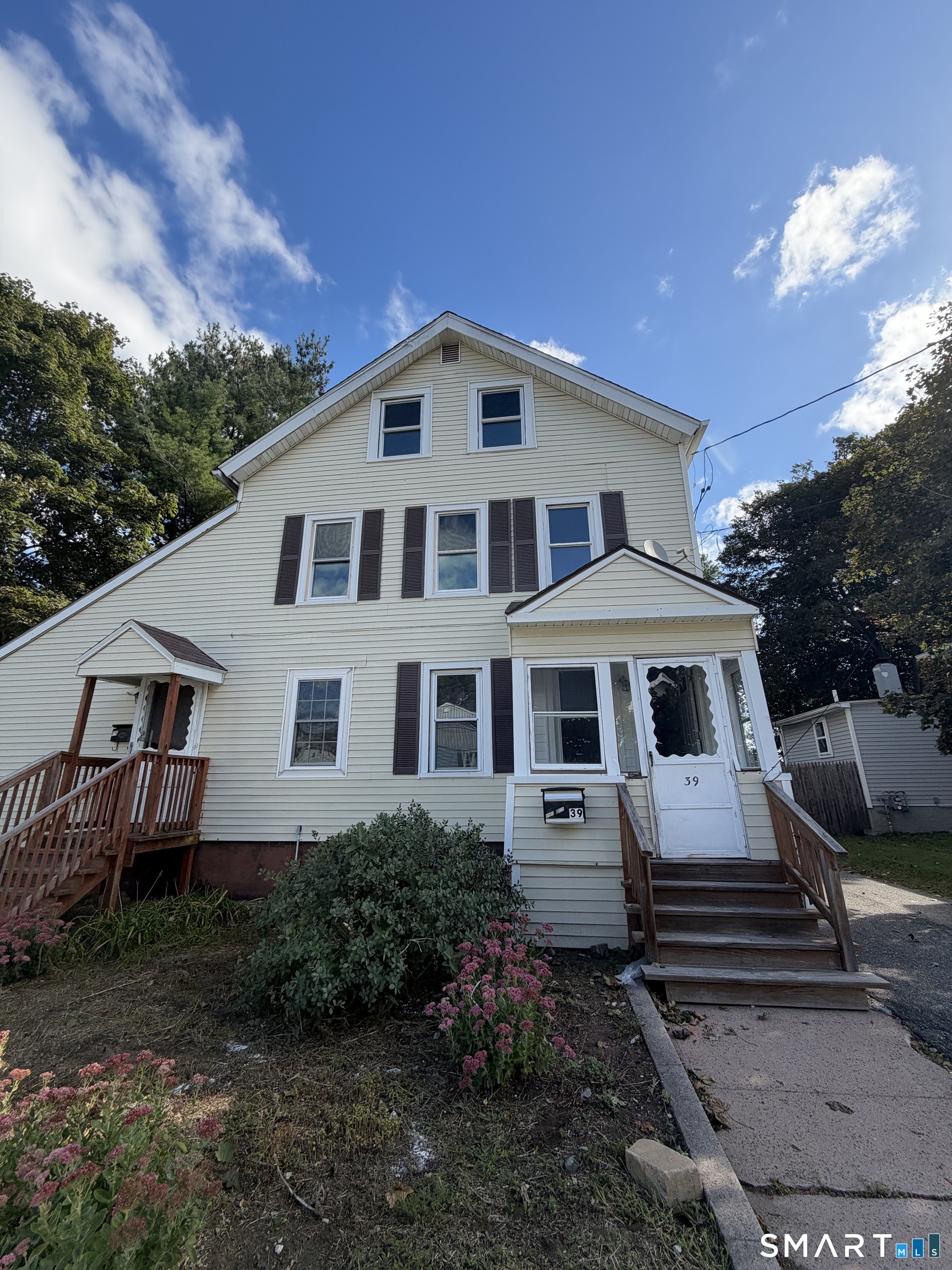 Hamden CT, 39 Webb Street, Unit 2