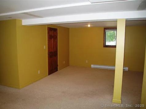 28 Lloyd Road Waterford CT 06385