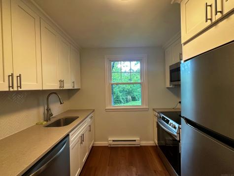 18 Inglenook Road New Fairfield CT 06812