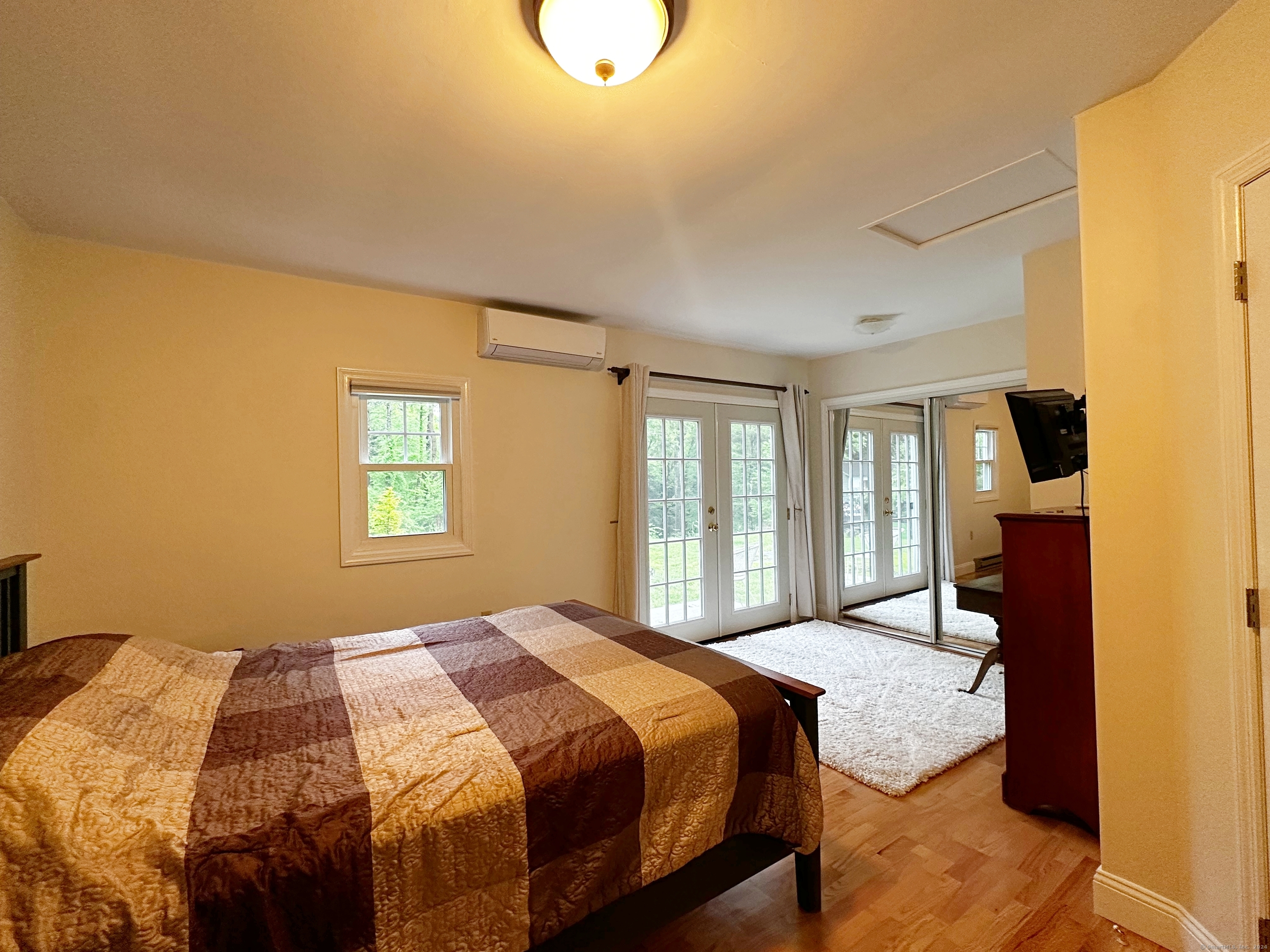 18 Inglenook Road New Fairfield CT 06812