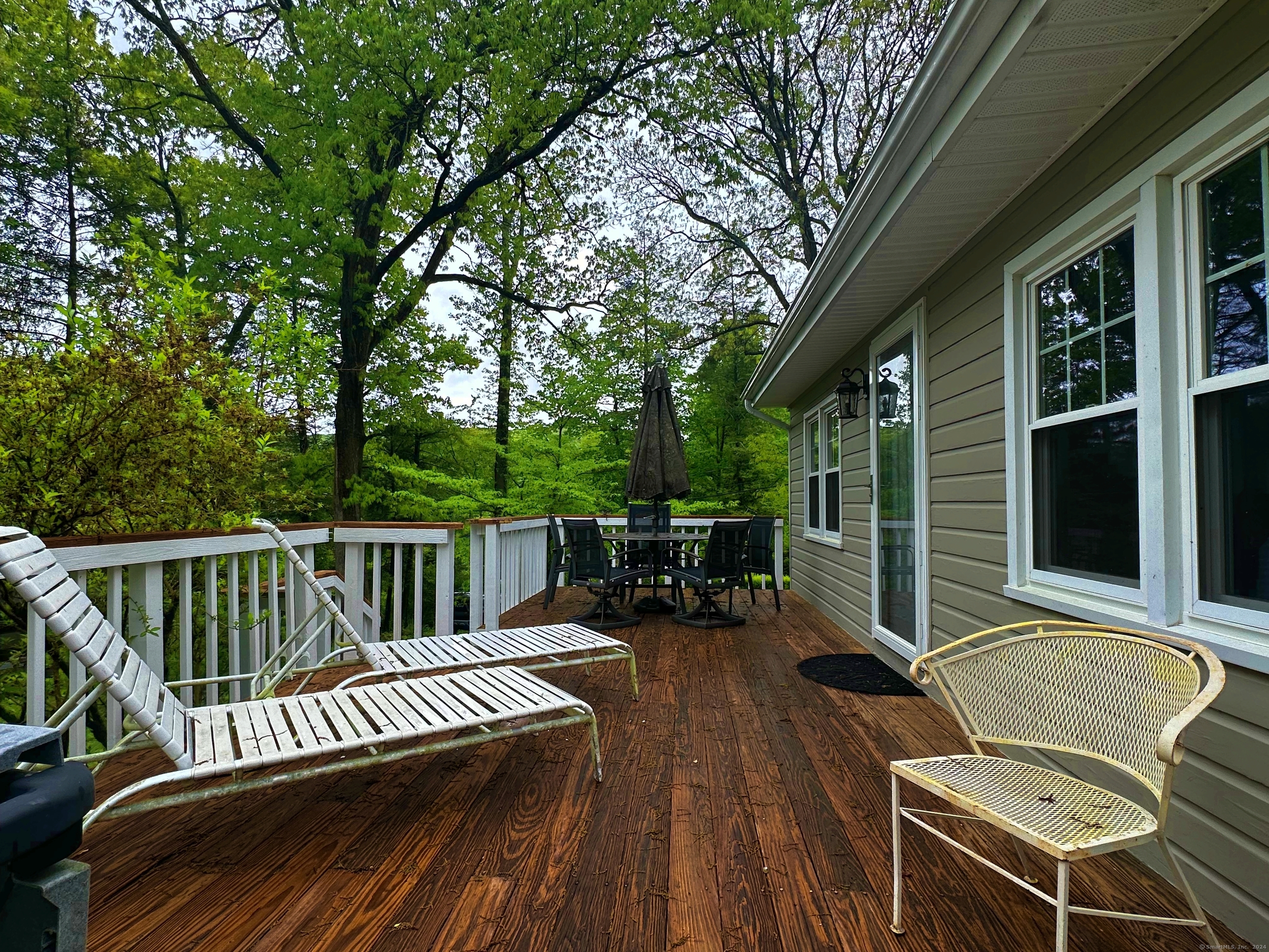 18 Inglenook Road New Fairfield CT 06812
