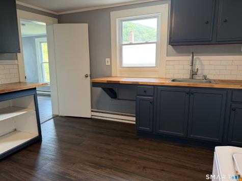 246 Oak Street Winchester CT 06098