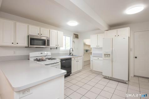 2879 Fairfield Avenue Bridgeport CT 06605