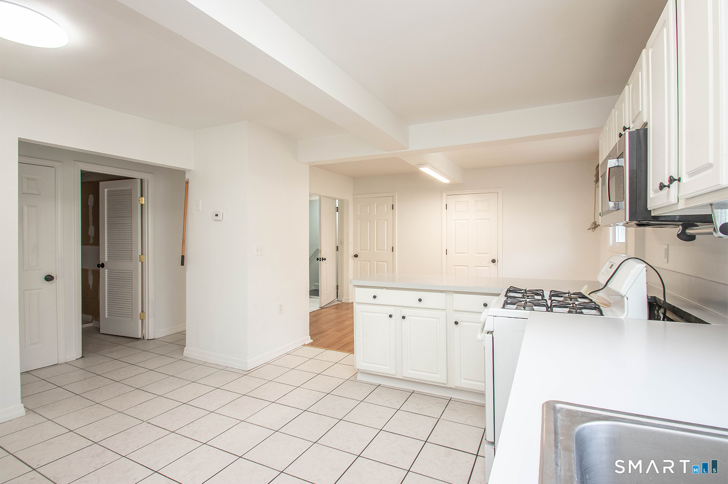 2879 Fairfield Avenue Bridgeport CT 06605
