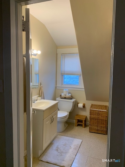 37 Maplewood Avenue West Hartford CT 06119
