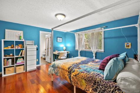 14 Ridgewood Road Avon CT 06001