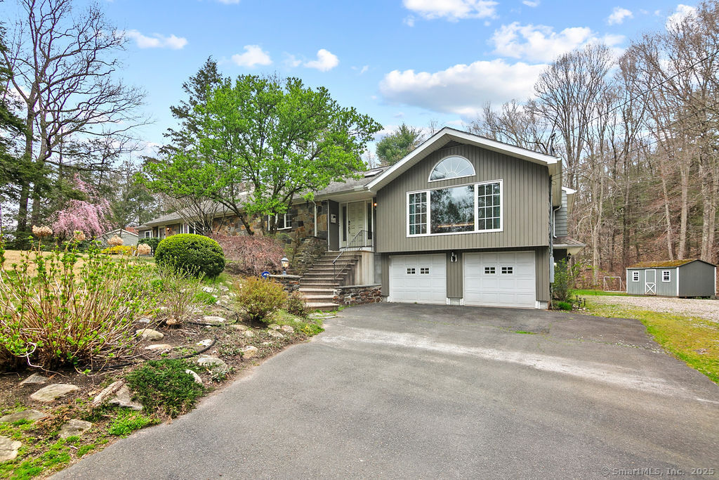 14 Ridgewood Road Avon CT 06001