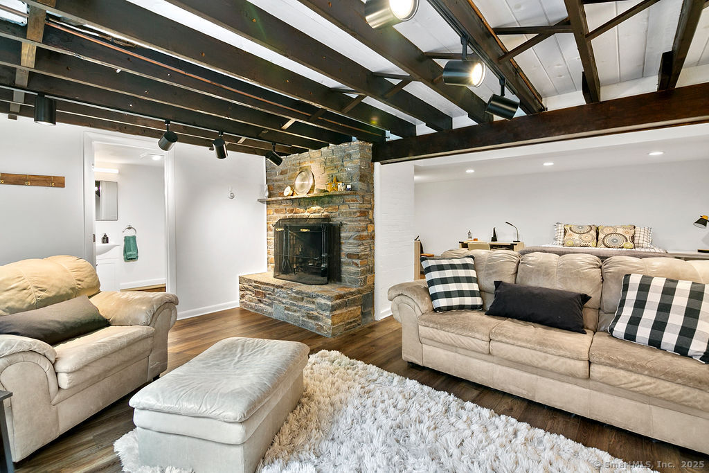 14 Ridgewood Road Avon CT 06001