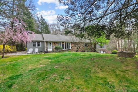 14 Ridgewood Road Avon CT 06001