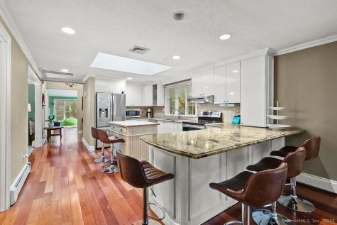14 Ridgewood Road Avon CT 06001