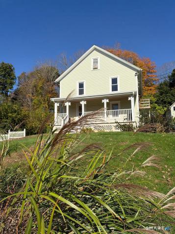 17 Highland Avenue Redding CT 06896