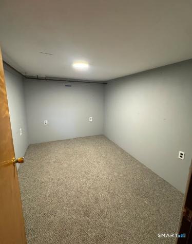 25 Drive Way Guilford CT 06437