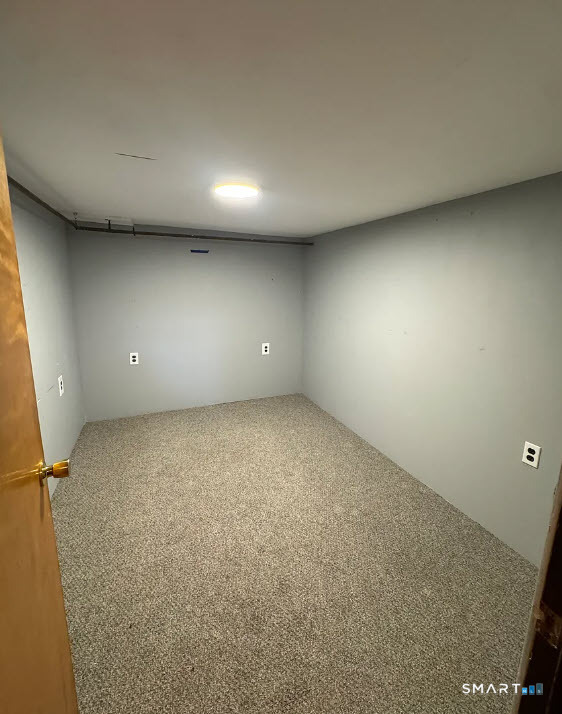 25 Drive Way Guilford CT 06437