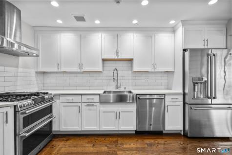 95 Harbour Close New Haven CT 06519