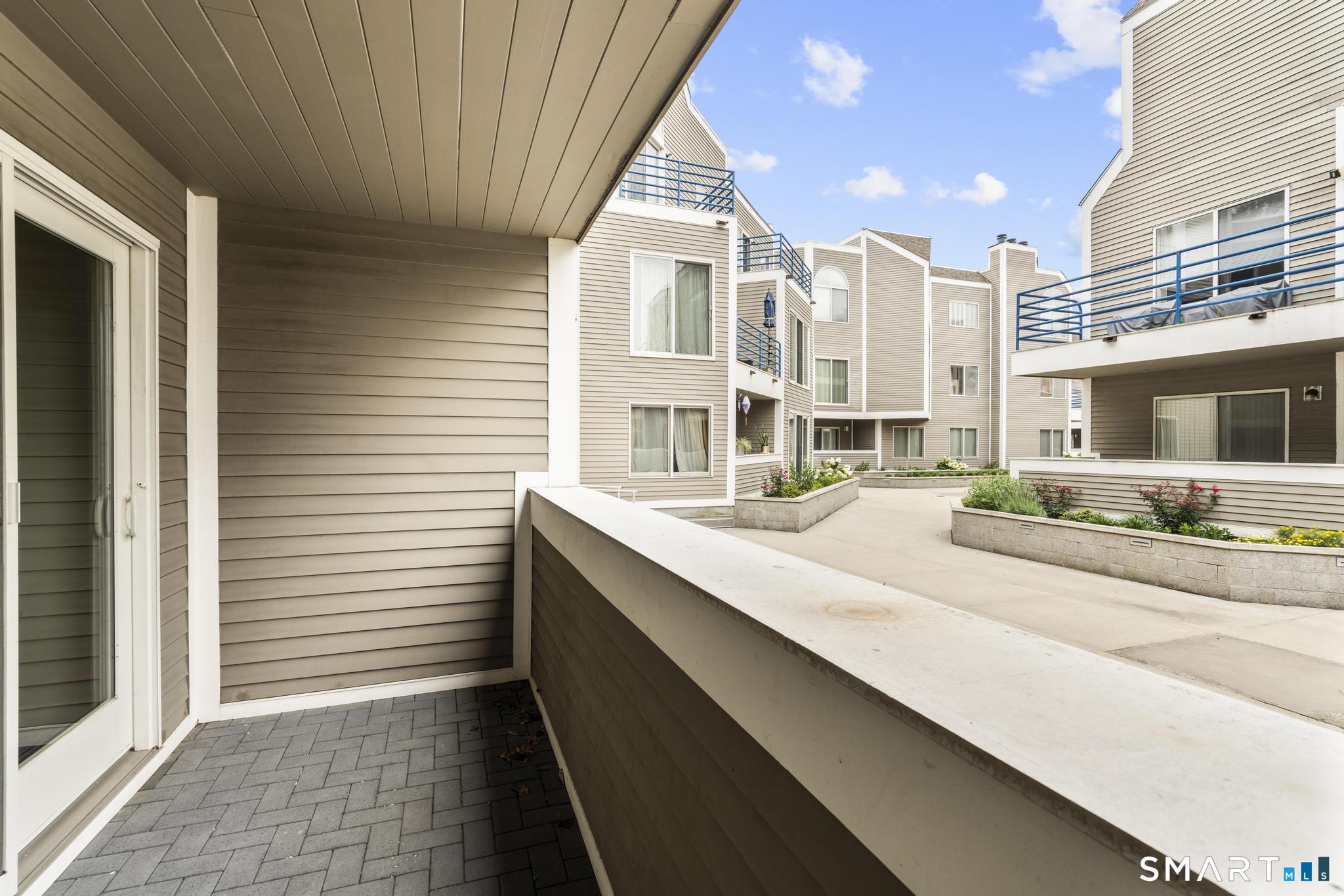 95 Harbour Close New Haven CT 06519