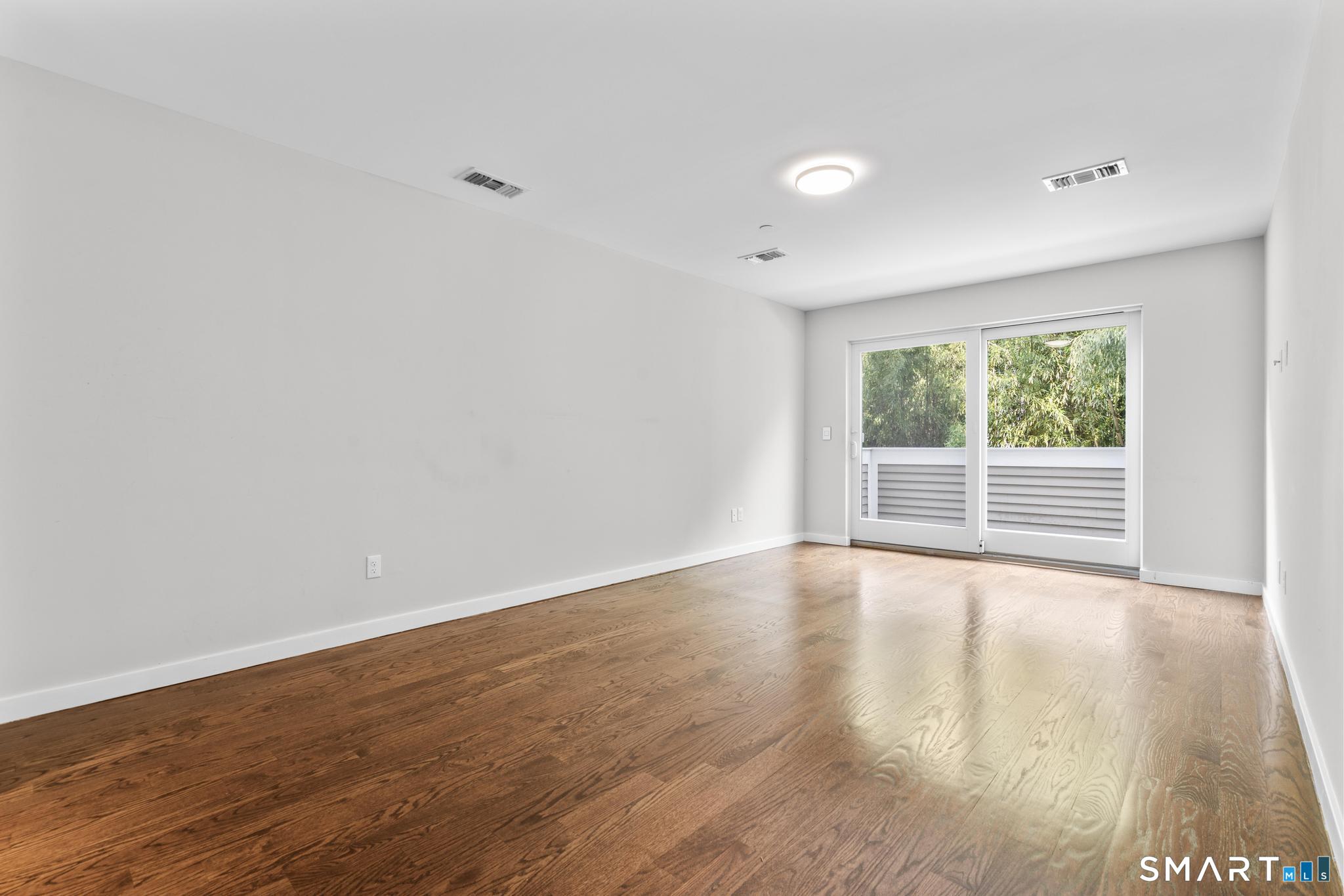 95 Harbour Close New Haven CT 06519