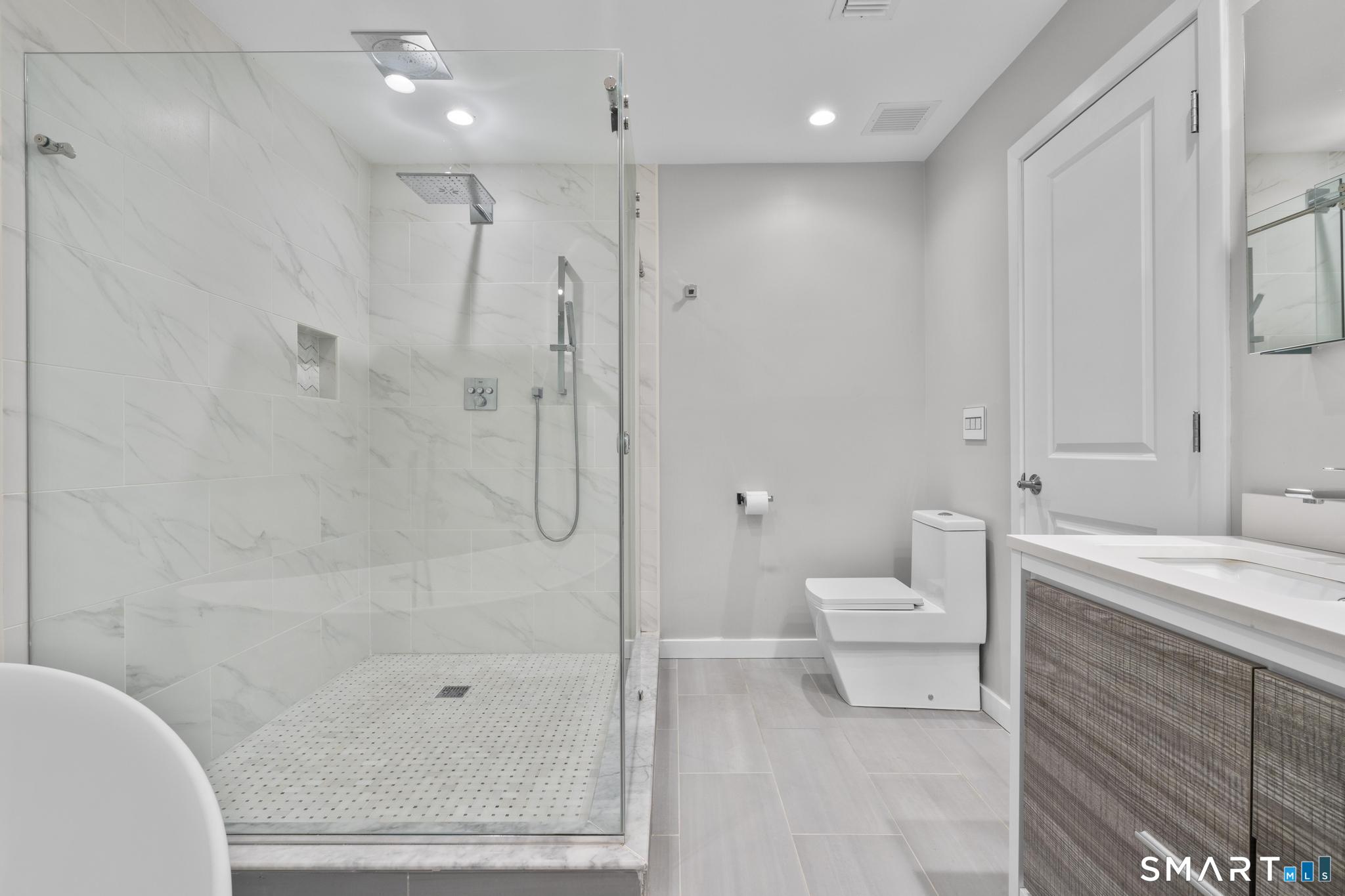 95 Harbour Close New Haven CT 06519