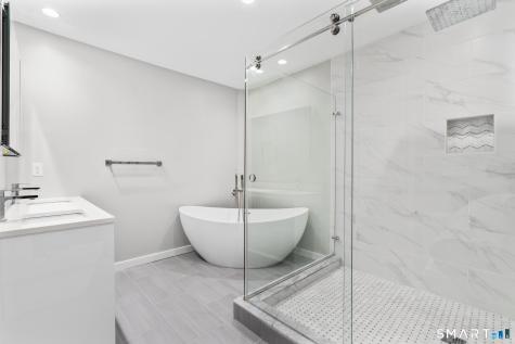 95 Harbour Close New Haven CT 06519