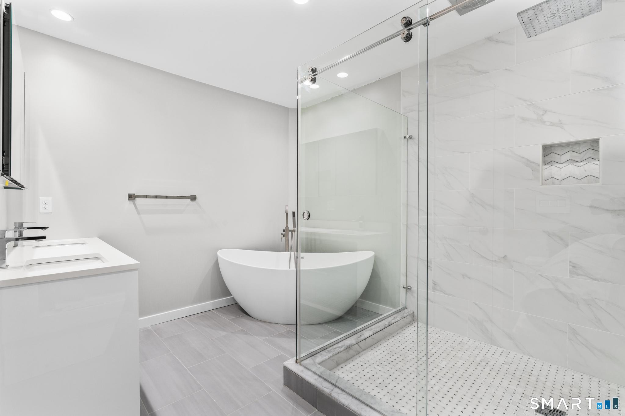 95 Harbour Close New Haven CT 06519