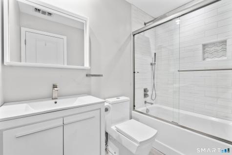 95 Harbour Close New Haven CT 06519