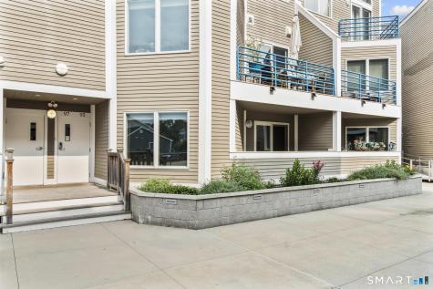 95 Harbour Close New Haven CT 06519