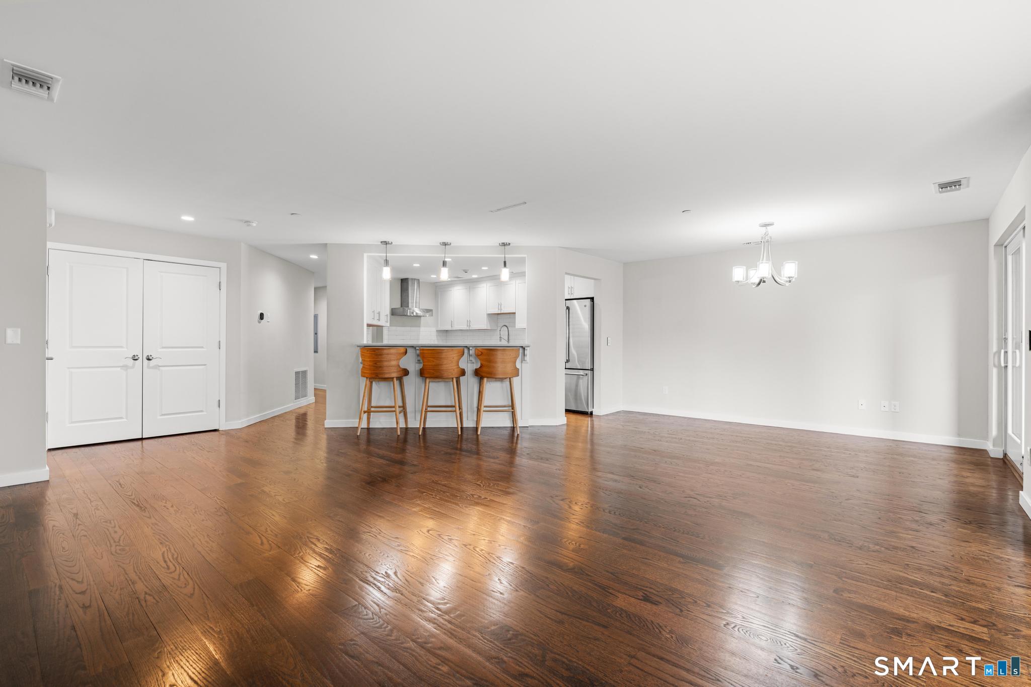 95 Harbour Close New Haven CT 06519