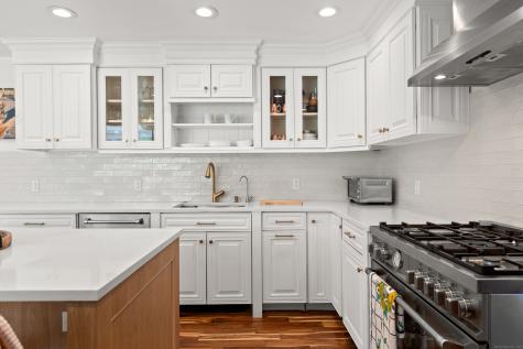 80 Soundview Drive Stamford CT 06902