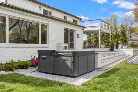 80 Soundview Drive Stamford CT 06902