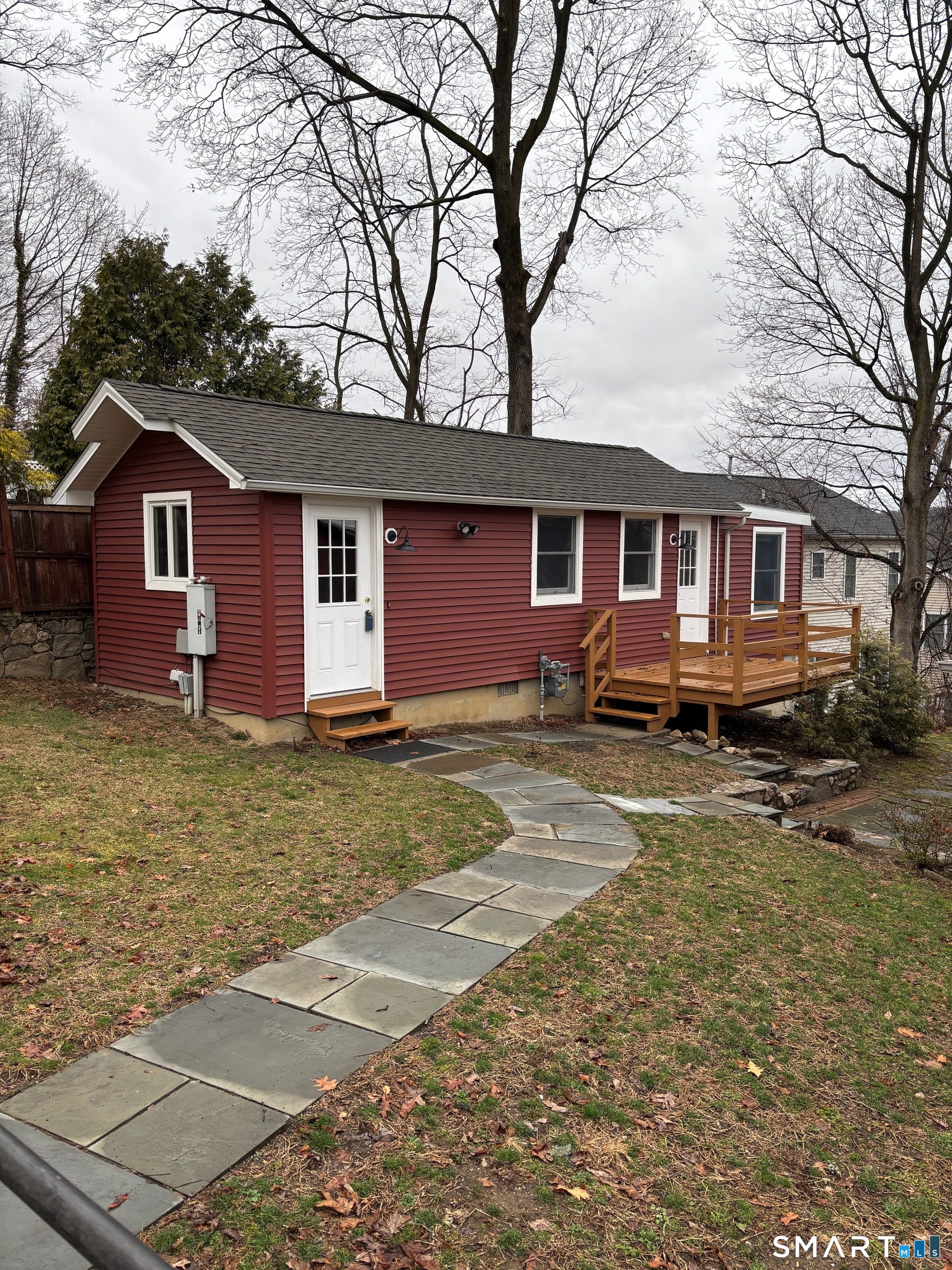 98 Ridgewood Avenue Stamford CT 06907