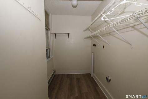 204 Poquonock Avenue Windsor CT 06095
