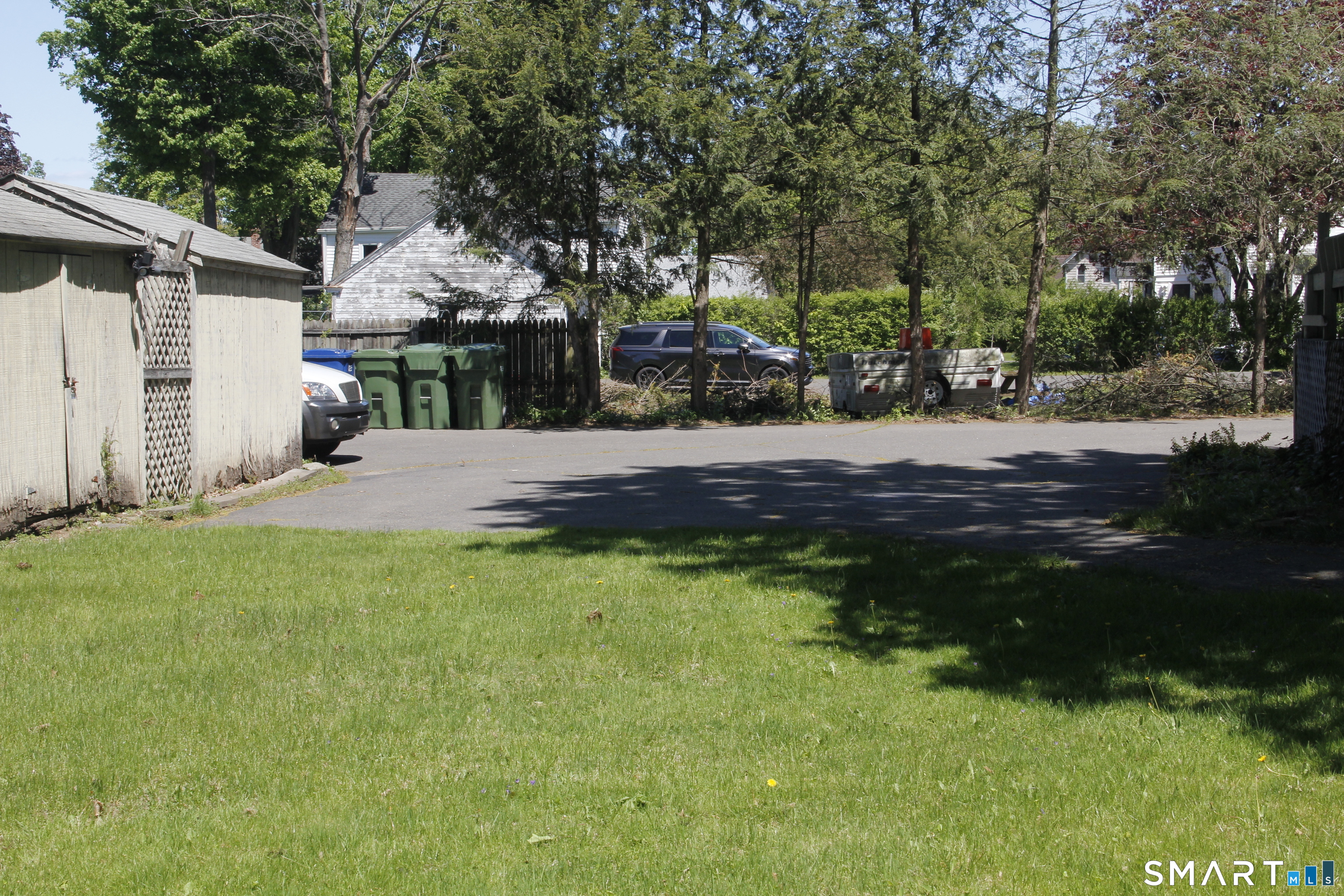 204 Poquonock Avenue Windsor CT 06095