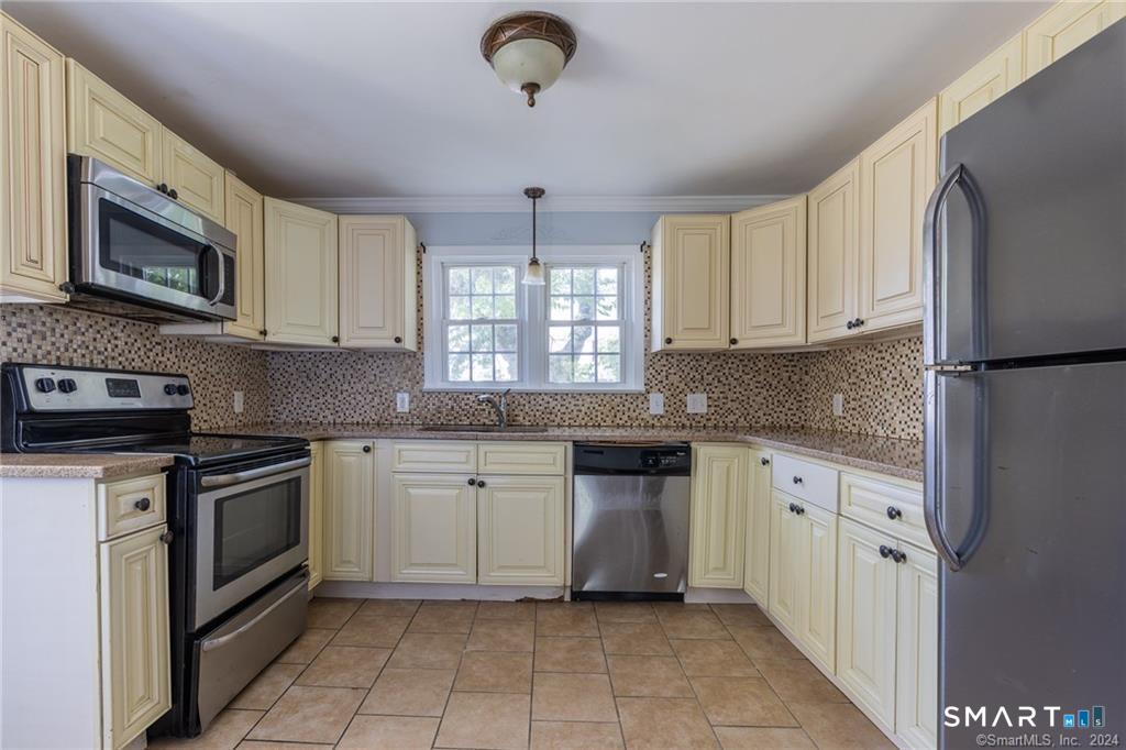 480 Ezra Street Bridgeport CT 06606